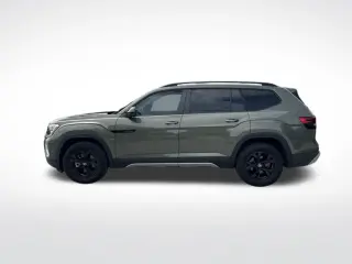 Volkswagen Atlas 2024 AWD Peak Edition SE 4Motion 4p SUV con Tecnología