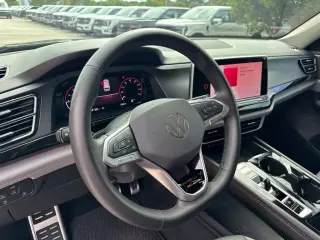 Volkswagen Atlas 2024 AWD Peak Edition SE 4Motion 4p SUV con Tecnología