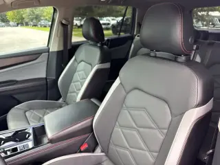 Volkswagen Atlas 2024 AWD Peak Edition SE 4Motion 4p SUV con Tecnología