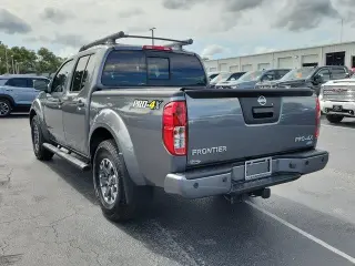 Nissan Frontier 2019 4x4 PRO-4X 4dr Crew Cab 5 ft. SB 6M