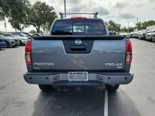 Nissan Frontier 2019 4x4 PRO-4X 4dr Crew Cab 5 ft. SB 6M