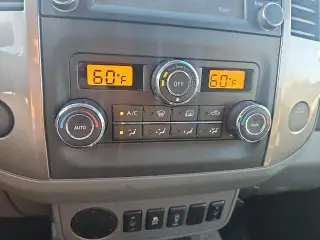 Nissan Frontier 2016 4x2 SL 4p Cab de tripulación corta 5 ft. Caja corta Pickup 5P