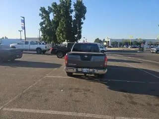 Nissan Frontier 2016 4x2 SL 4p Cab de tripulación corta 5 ft. Caja corta Pickup 5P