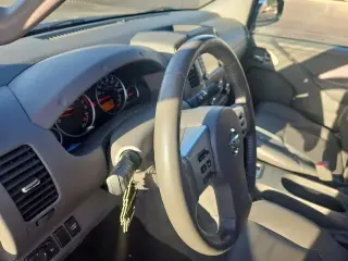 Nissan Frontier 2016 4x2 SL 4p Cab de tripulación corta 5 ft. Caja corta Pickup 5P