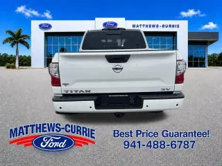 Nissan Titan 2020 4x2 SV 4p Camioneta de cabina doble 5.6 ft. CB