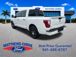 Nissan Titan 2020 4x2 SV 4p Camioneta de cabina doble 5.6 ft. CB