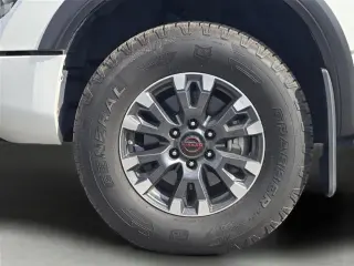 Nissan Titan 2024 4x4 PRO-4X 4p Camioneta Cabina Extendida 5.6 ft. CA