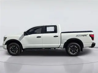 Nissan Titan 2024 4x4 PRO-4X 4p Camioneta Cabina Extendida 5.6 ft. CA