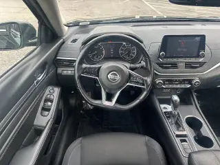 Nissan Altima 2019 2.5 SV Sedán 4 puertas