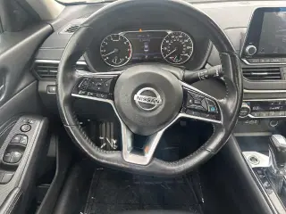 Nissan Altima 2019 2.5 SV Sedán 4 puertas
