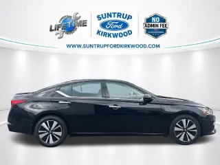 Nissan Altima 2019 2.5 SV Sedán 4 puertas