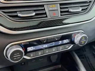 Nissan Altima 2025 AWD 2.5 SR 4dr Sedán