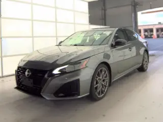 Nissan Altima 2023 2.0 SR 4p Sedan