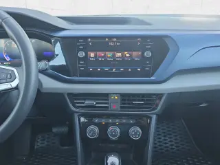 2023 Volkswagen Taos