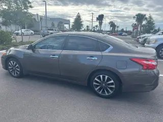 Nissan Altima 2016 2.5 SL 4dr Sedan