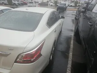 Nissan Altima 2015 2.5 SV 4dr Sed n