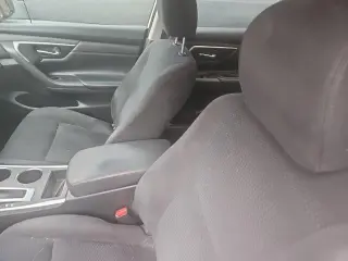 Nissan Altima 2015 2.5 SV 4dr Sed n