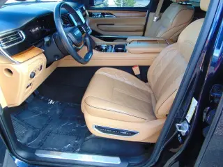2022 Jeep Grand Wagoneer