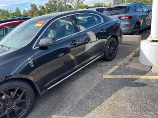 Lincoln MKS 2009 4dr Sedan