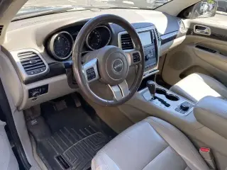 Jeep Grand Cherokee 2011 4x4 Laredo X 4p SUV