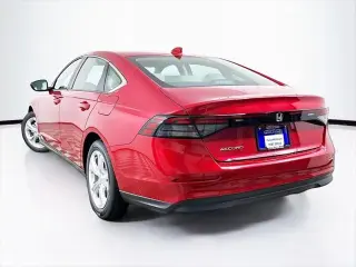 Honda Accord 2026 LX 4dr Sedán