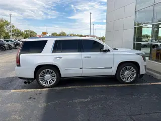 Cadillac Escalade 2018 4x4 Platinum SUV 4p.