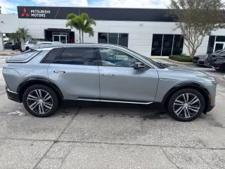 Cadillac LYRIQ 2024 Luxury 1 4dr SUV