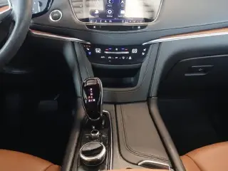 Cadillac XT5 2024 Premium Luxury 4dr SUV