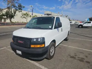 GMC Savana 2023 2500 3dr Camioneta de Carga