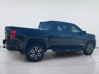 GMC Sierra 1500 2022 4x4 AT4 4dr Crew Cab 5.8 ft. SB