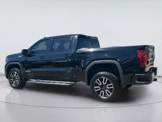 GMC Sierra 1500 2022 4x4 AT4 4dr Crew Cab 5.8 ft. SB