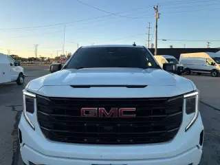 GMC Sierra 1500 2022 4x4 Elevation 4dr Crew Cab 5.8 ft. SB