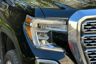 GMC Sierra 1500 2020 4x4 Denali 4dr Crew Cab 5.8 ft. SB