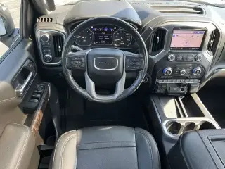 GMC Sierra 1500 2019 4x4 Denali 4dr Cabina de Tripulación 5.8 ft. CB