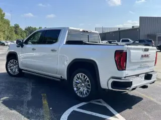 GMC Sierra 1500 2019 4x4 Denali 4dr Cabina de Tripulación 5.8 ft. CB