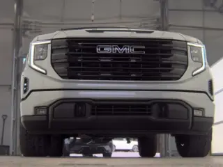 GMC Sierra 1500 2024 4x4 Elevation Estándar 4dr Cabina Doble 6,6 ft. SB