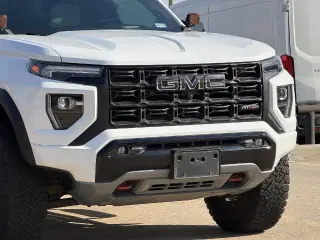 GMC Canyon 2023 4x4 AT4X 4dr Crew Cab 5 ft. SB