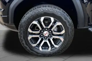 GMC Canyon 2024 4x4 AT4 4p Camión de tripulación 5 ft. SB