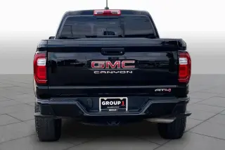GMC Canyon 2024 4x4 AT4 4p Camión de tripulación 5 ft. SB