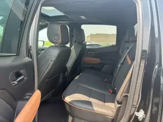 GMC Canyon 2025 4x4 AT4 4p Crew Cab 5 ft. SB