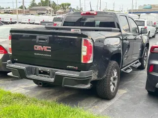 GMC Canyon 2021 4x4 AT4 4p. Cabina Completa 5 pies. CA (Tela)