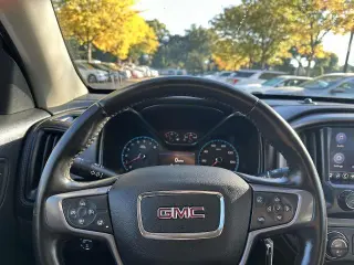 GMC Canyon 2022 4x4 AT4 4p. Cabina Completa 4p. Est. 5 ft. Ext. (Tela)