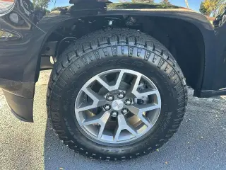 GMC Canyon 2022 4x4 AT4 4p. Cabina Completa 4p. Est. 5 ft. Ext. (Tela)