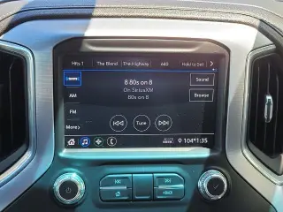 GMC Sierra 2500HD 2021 4x4 SLE 4dr Cabina de Tripulación