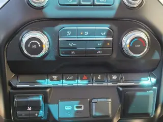GMC Sierra 2500HD 2021 4x4 SLE 4dr Cabina de Tripulación