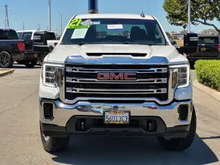 GMC Sierra 2500HD 2021 4x4 SLE 4dr Cabina de Tripulación