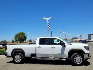 GMC Sierra 2500HD 2021 4x4 SLE 4dr Cabina de Tripulación