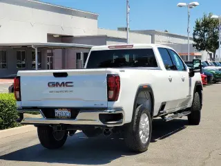 GMC Sierra 2500HD 2021 4x4 SLE 4dr Cabina de Tripulación