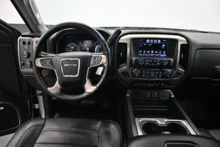 GMC Sierra 2500HD 2017 4x4 Denali 4dr Cabina de tripulación SB