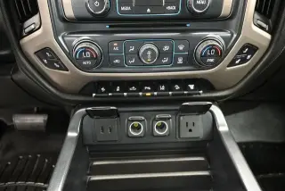GMC Sierra 2500HD 2017 4x4 Denali 4dr Cabina de tripulación SB